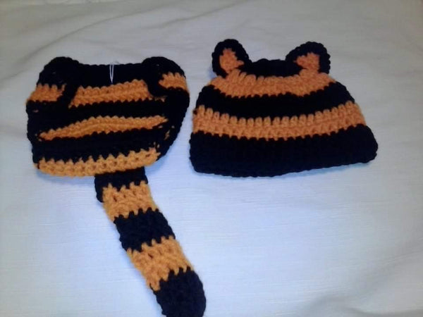 Crochet black and orange tiger diaper set