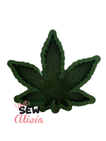 Green weed leaf resin ashtray