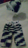 Newborn baby hat and pants set, black and white multi color